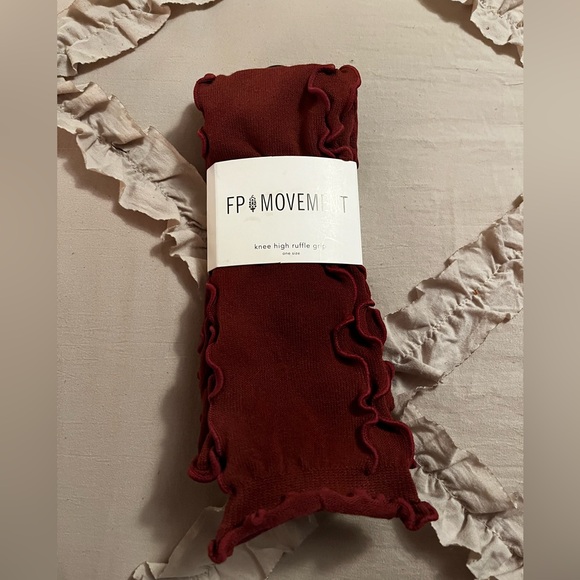 Free People Accessories - Free People Movement/Women’s Burgundy Knee High Ruffle Grip Socks, OS